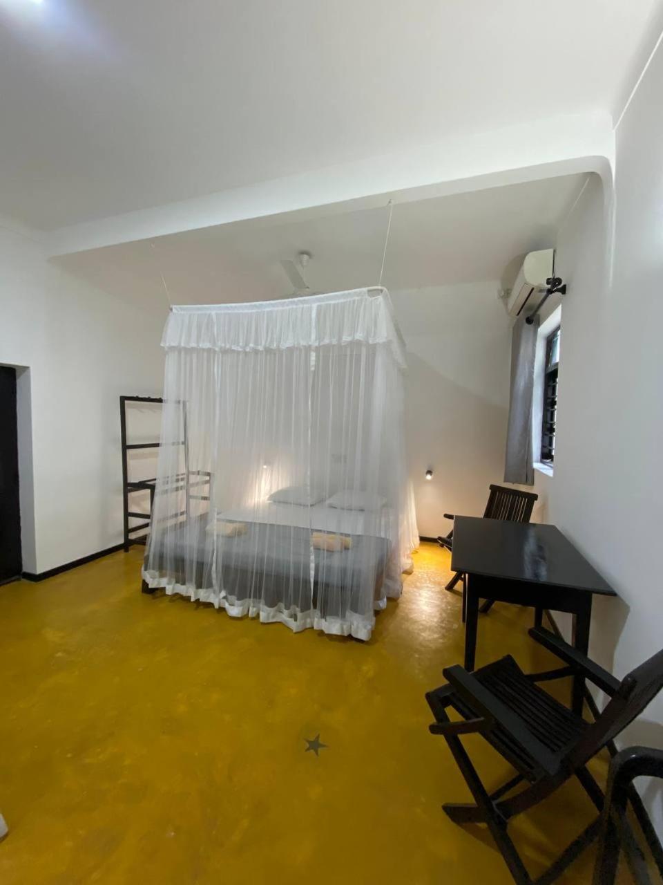 Pearl Villa Rooms And Hostel Unawatuna Eksteriør billede